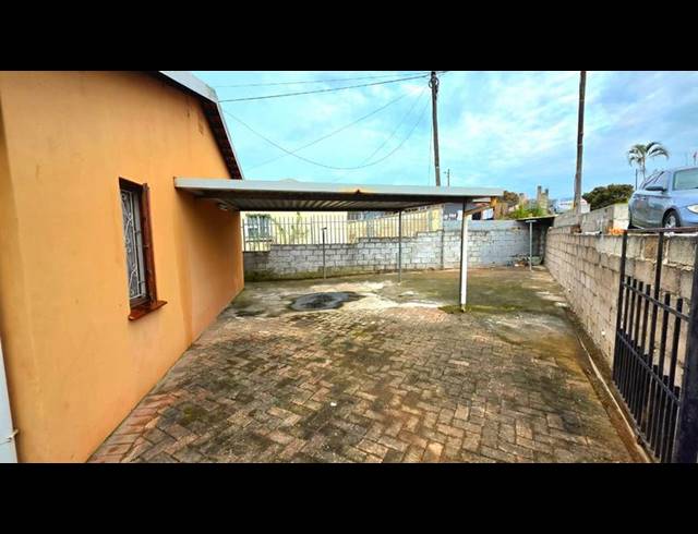 3 BEDROOM HOUSE FOR SALE IN SHALLCROSS